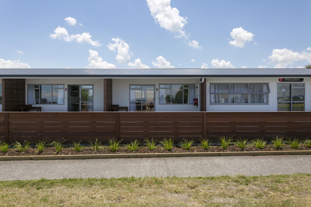 Emotel Taupo Exterior photo